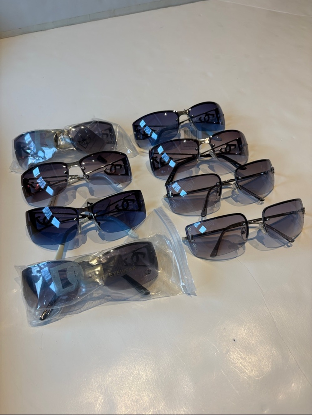 New - Lot of 8 Womens Assorted Sunglasses Sunmmer Frames Glasses